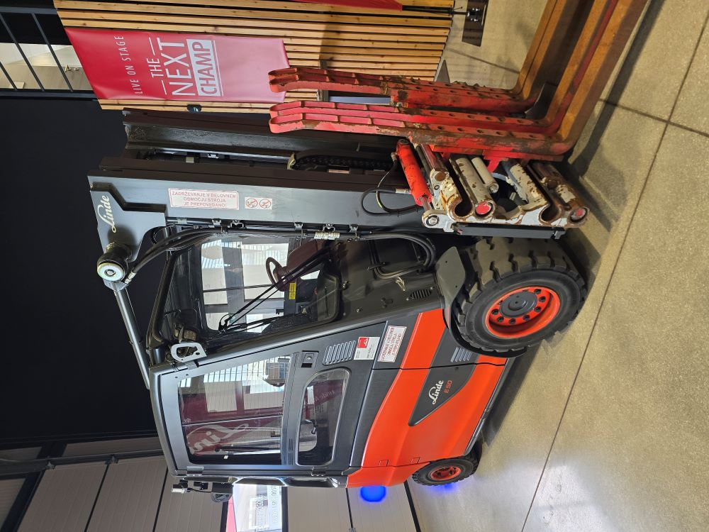 LINDE E50PH, 2023, 700 DELOVNIH UR